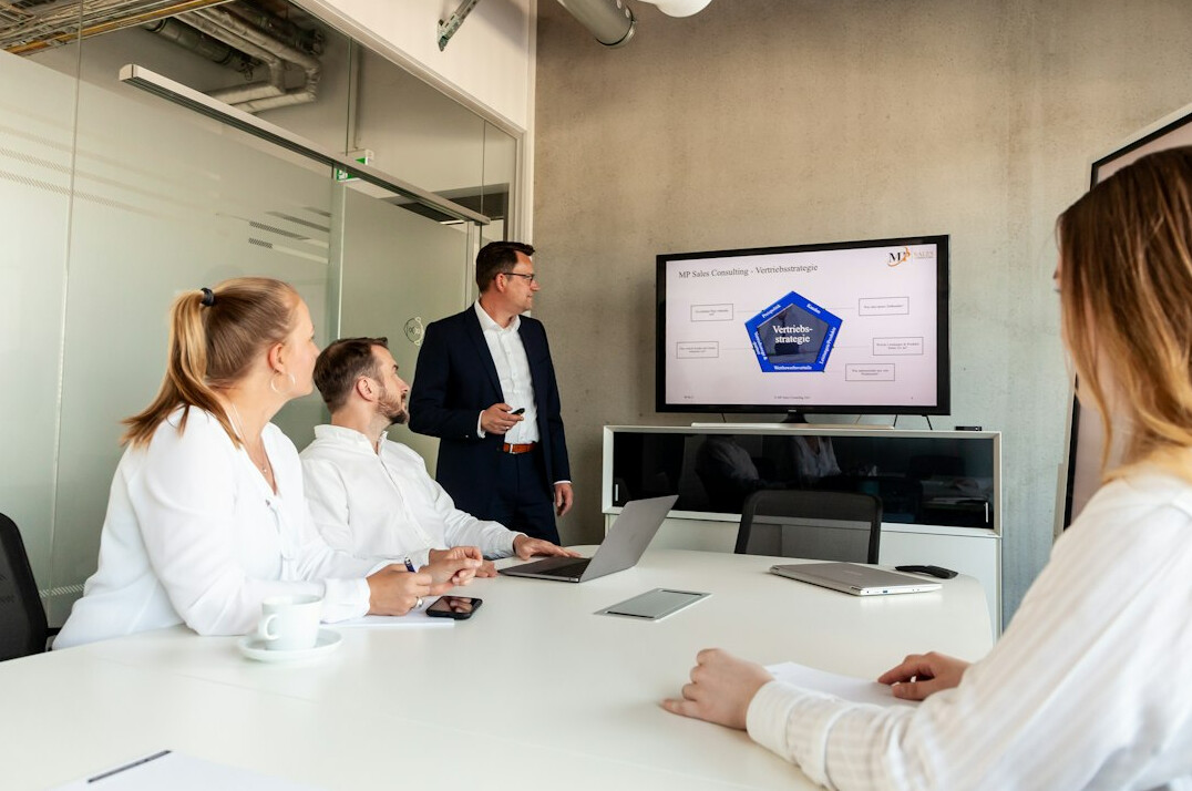 data analysis meeting
